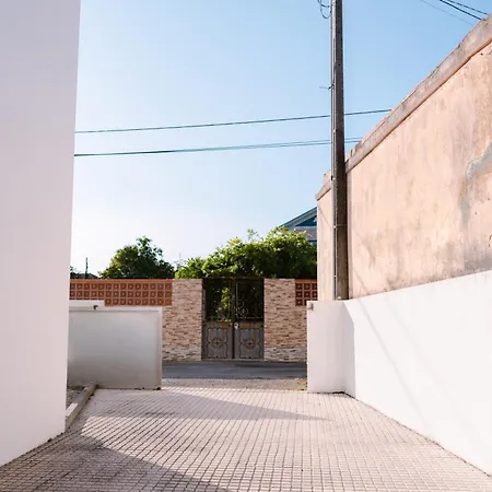 Retiro Da Atafona Pool House White Дом отдыха *